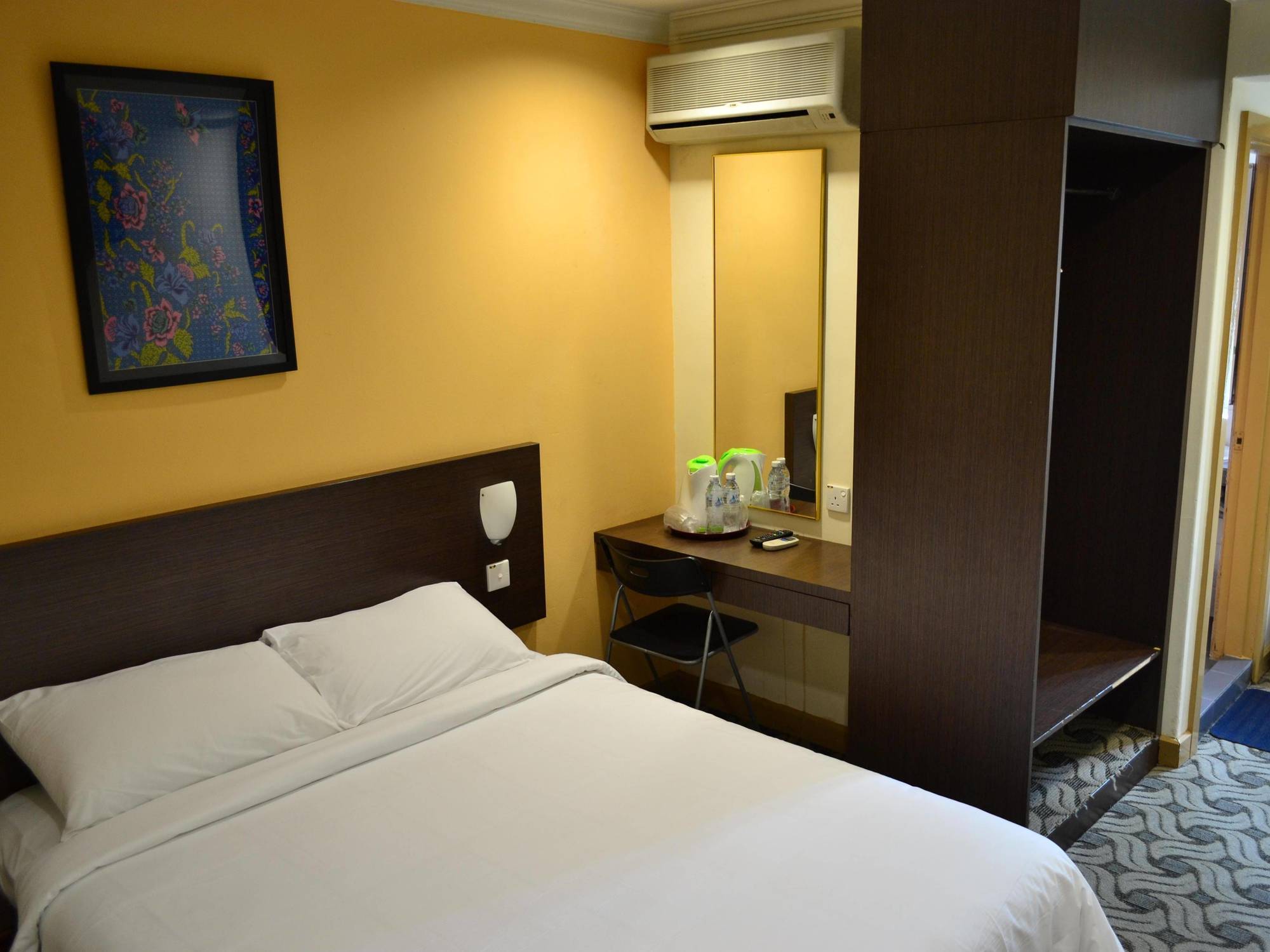 Ymca Kuala Lumpur Hotel Exterior photo